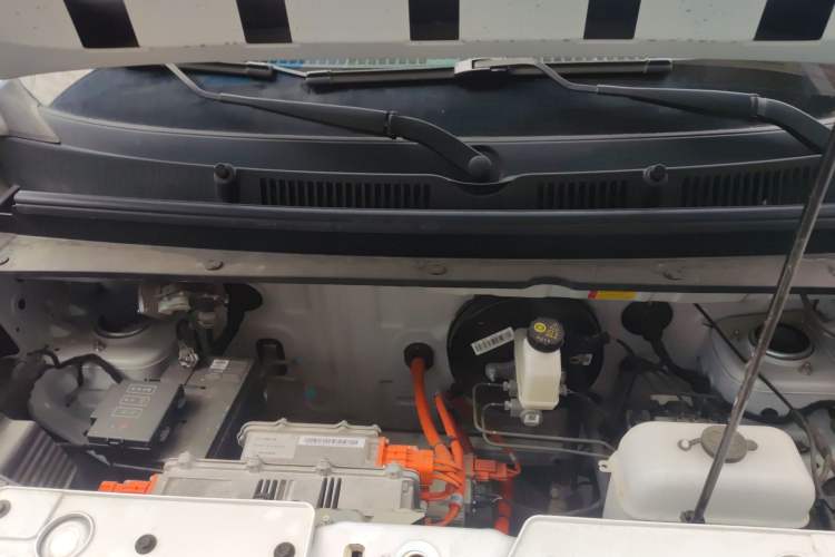 Used Wuling Zhiguang New Energy 2025 Standard Model Engine Bay