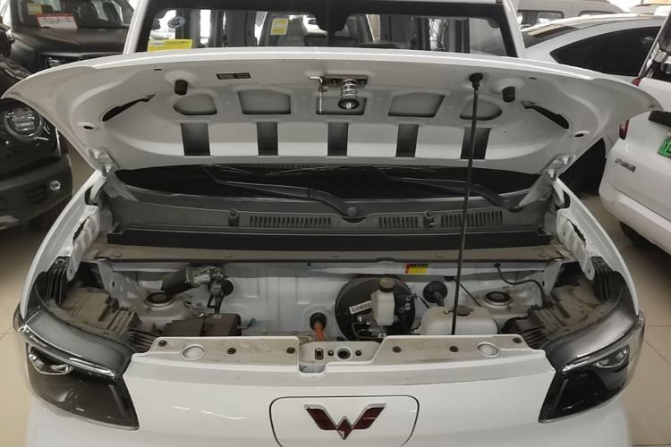 Used Wuling Zhiguang New Energy 2025 Model 305km Ambitious Edition Engine Bay