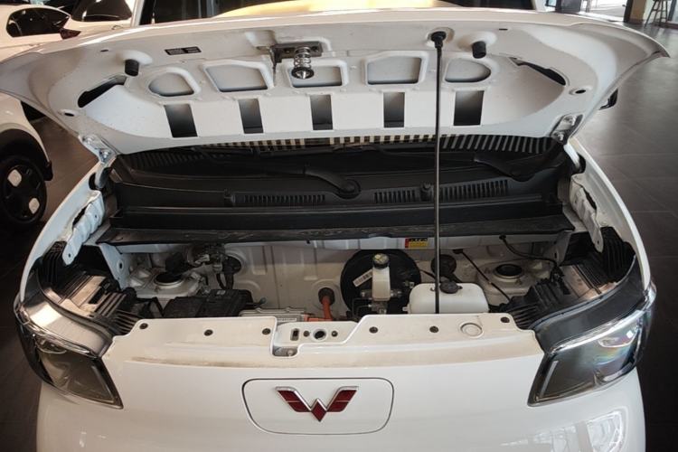Used Wuling Zhiguang New Energy 2025 Comfort Model Engine Bay
