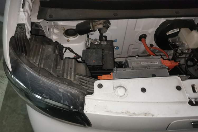 Used Wuling Zhiguang New Energy 2025 Comfort Model Engine Bay Right
