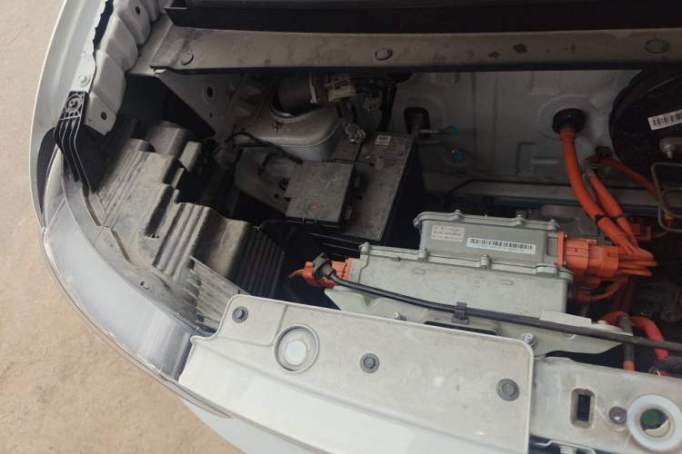 Used Wuling Zhiguang New Energy 2025 Model 305km Ambitious Edition Engine Bay Right
