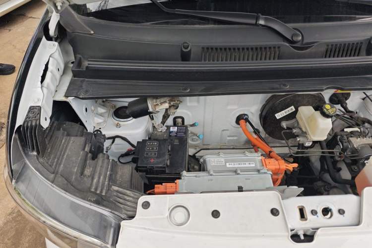 Used Wuling Zhiguang New Energy 2025 Comfort Model Engine Bay Right