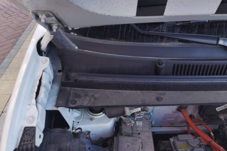 Used Wuling Zhiguang New Energy 2025 Standard Model Engine Bay Right