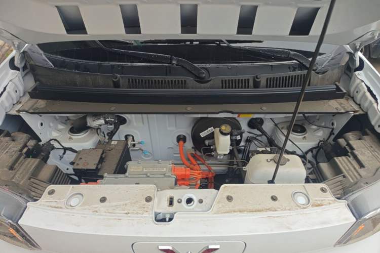 Used Wuling Zhiguang New Energy 2025 Model 305km Ambitious Edition Engine Bay