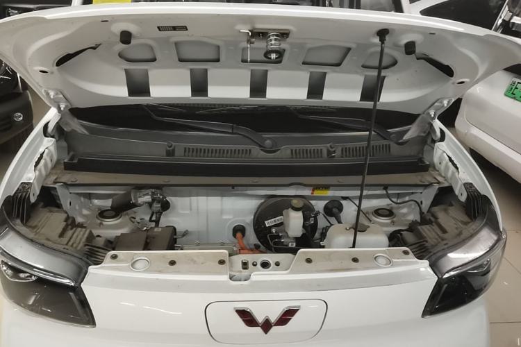 Used Wuling Zhiguang New Energy 2025 Model 305km Ambitious Edition Engine Bay