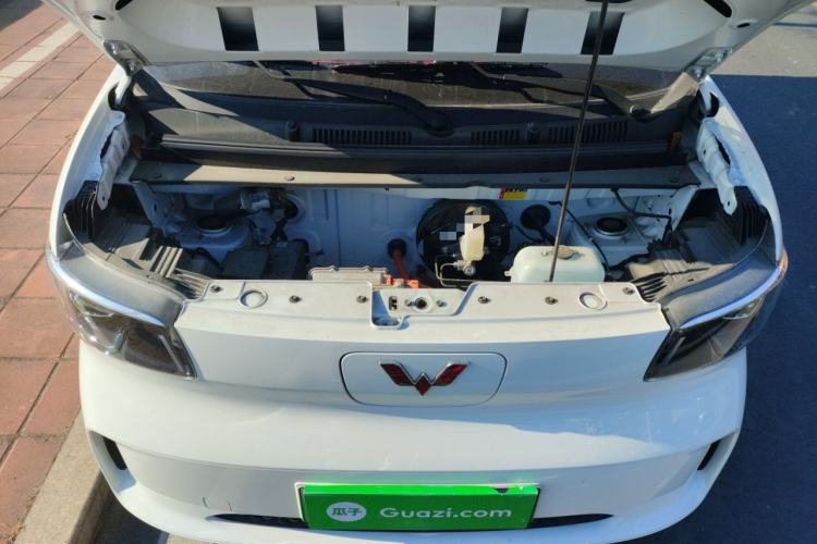 Used Wuling Zhiguang New Energy 2025 Standard Model Engine Bay