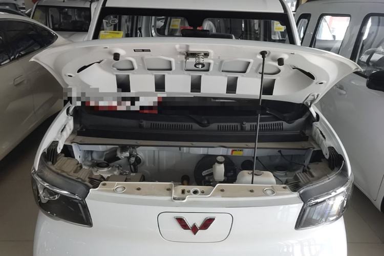 Used Wuling Zhiguang New Energy 2025 Model 305km Ambitious Edition Engine Bay