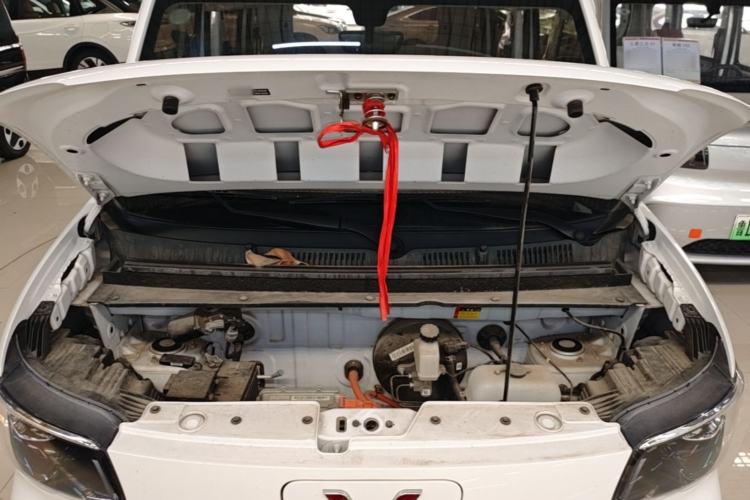 Used Wuling Zhiguang New Energy 2025 Comfort Model Engine Bay