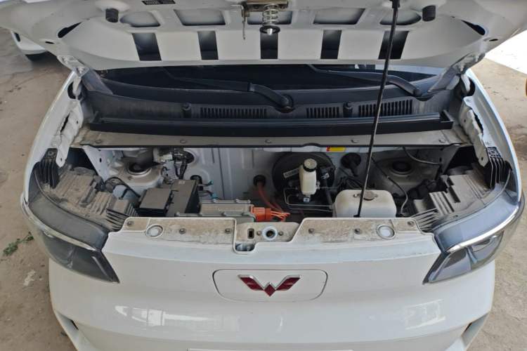 Used Wuling Zhiguang New Energy 2025 Model 305km Ambitious Edition Engine Bay