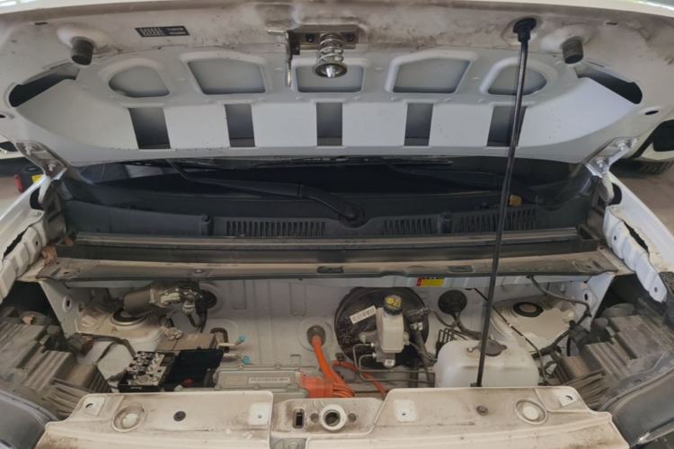 Used Wuling Zhiguang New Energy 2025 Comfort Model Engine Bay