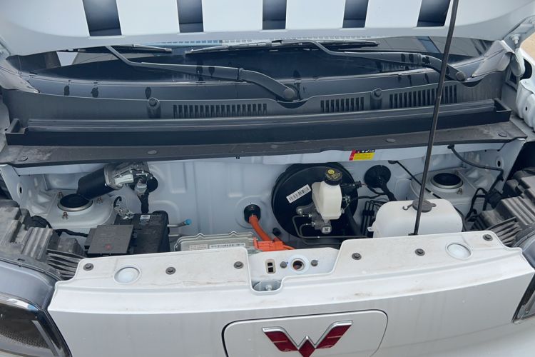 Used Wuling Zhiguang New Energy 2025 Comfort Model Engine Bay