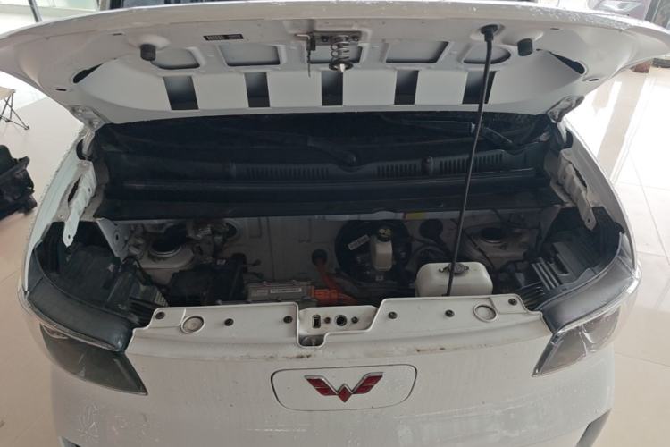 Used Wuling Zhiguang New Energy 2025 Comfort Model Engine Bay