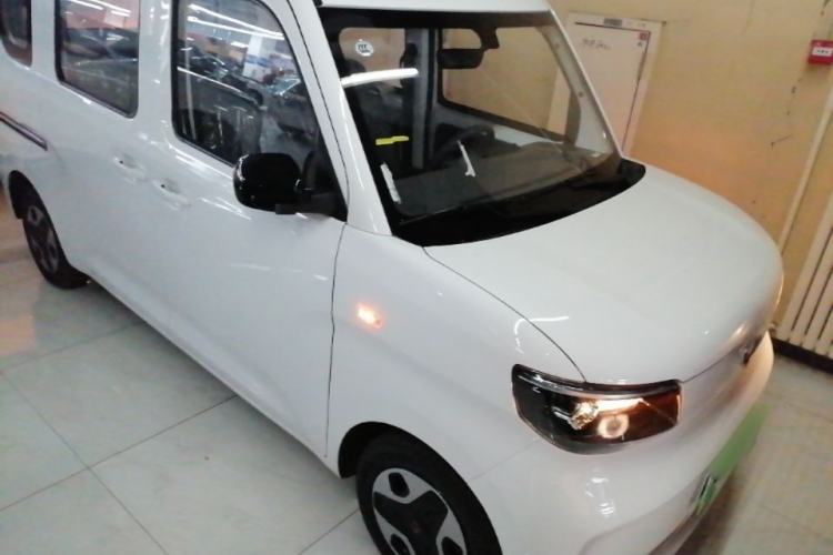 Used Wuling Zhiguang New Energy 2025 Comfort Model Exterior 1