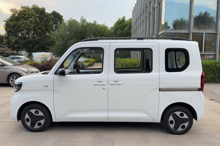 Used Wuling Zhiguang New Energy 2025 Model 305km Ambitious Edition Exterior 1