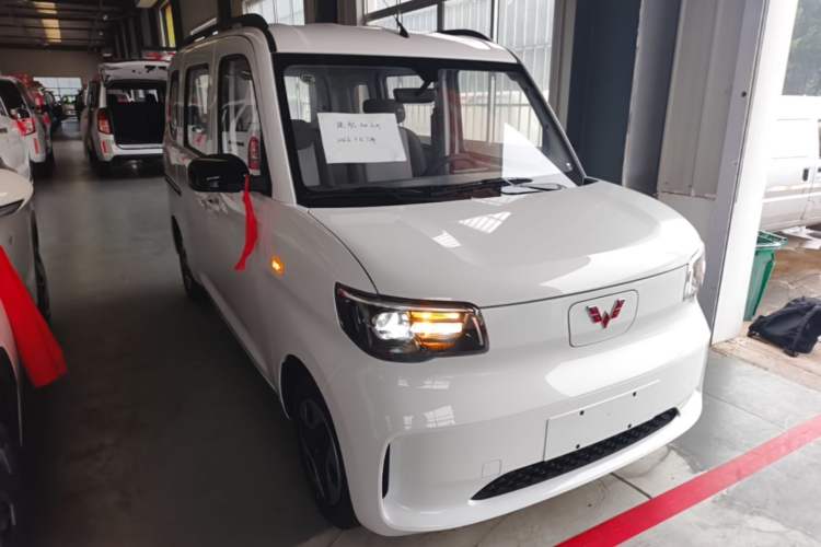 Used Wuling Zhiguang New Energy 2025 Model 305km Ambitious Edition Exterior 1