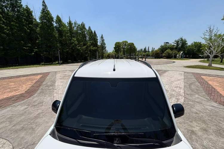 Used Wuling Zhiguang New Energy 2025 Comfort Model Exterior 10