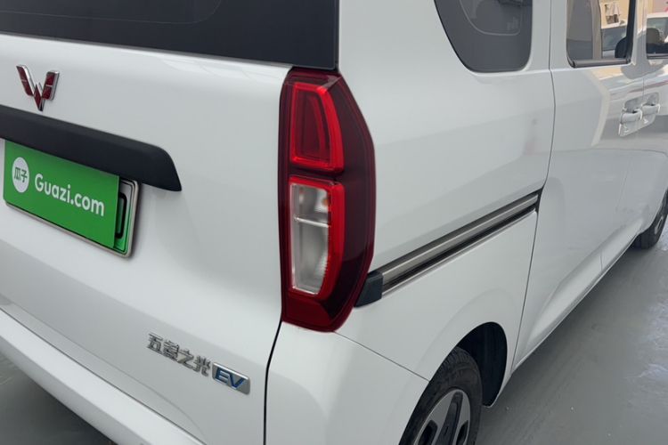 Used Wuling Zhiguang New Energy 2025 Comfort Model Exterior 11