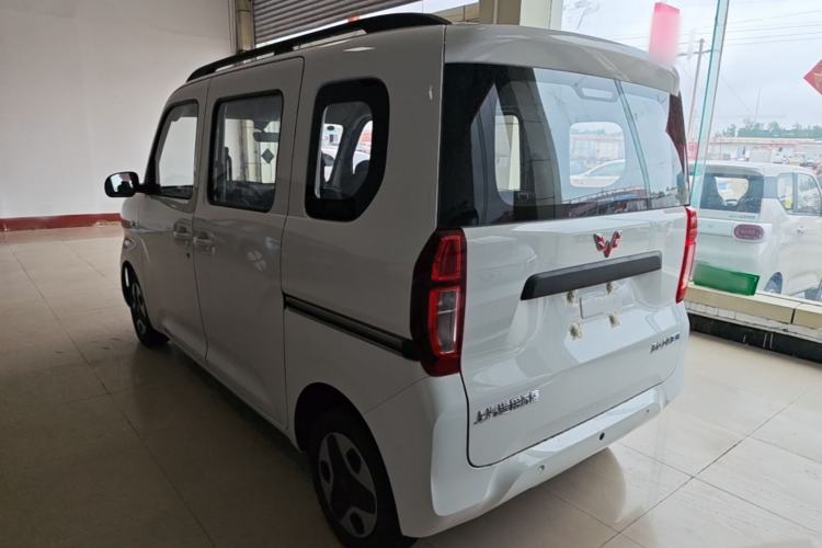 Used Wuling Zhiguang New Energy 2025 Comfort Model Exterior 2
