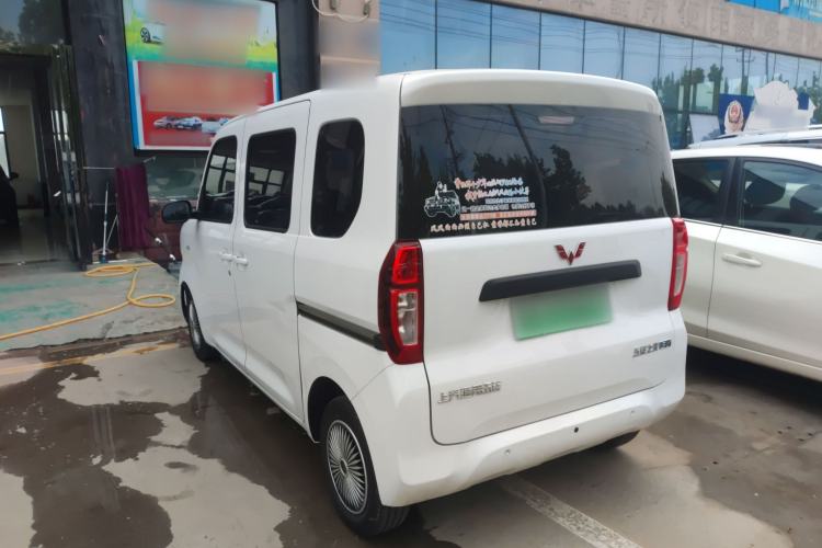Used Wuling Zhiguang New Energy 2025 Standard Model Exterior 2