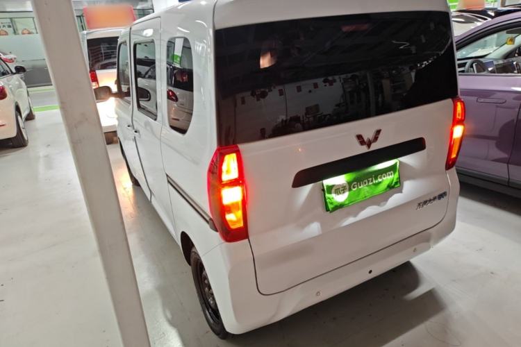 Used Wuling Zhiguang New Energy 2025 Standard Model Exterior 2