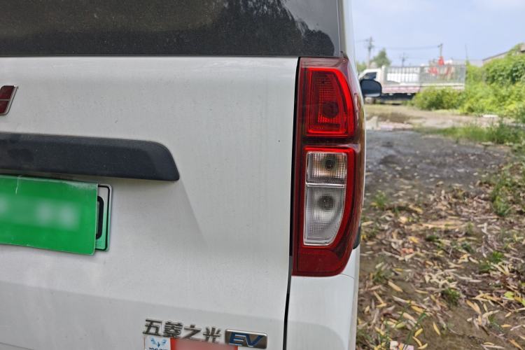 Used Wuling Zhiguang New Energy 2025 Comfort Model Exterior 3