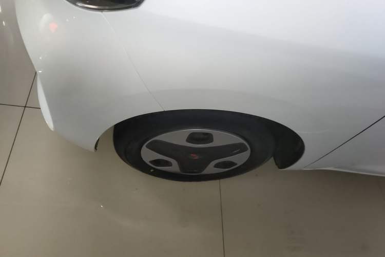 Used Wuling Zhiguang New Energy 2025 Model 305km Ambitious Edition Exterior 4