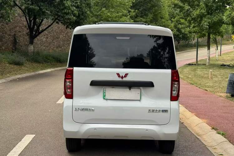 Used Wuling Zhiguang New Energy 2025 Standard Model Exterior 4