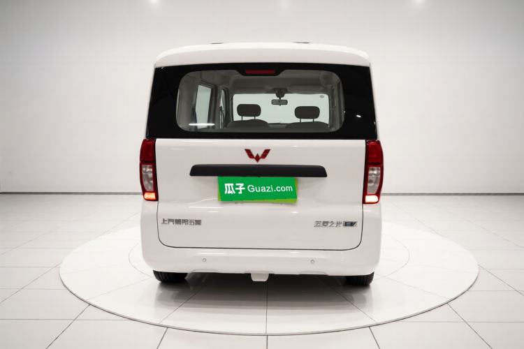Used Wuling Zhiguang New Energy 2025 Model 305km Ambitious Edition Exterior 4