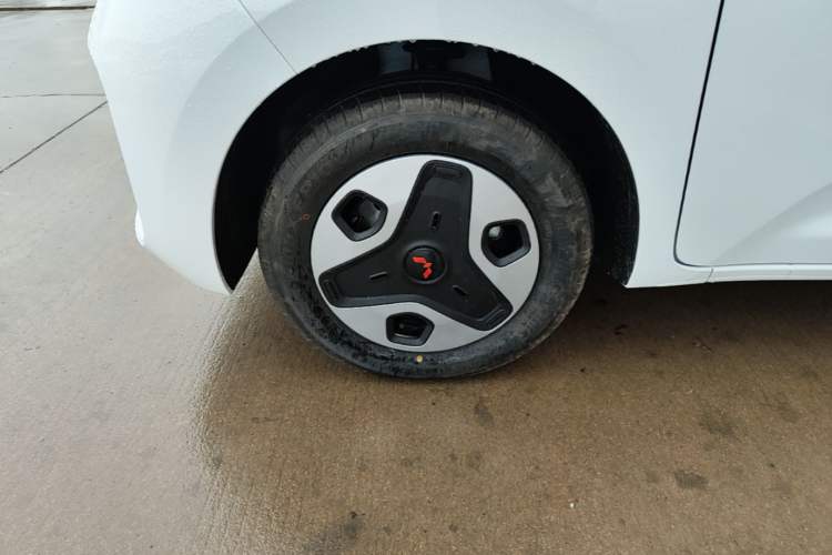 Used Wuling Zhiguang New Energy 2025 Model 305km Ambitious Edition Exterior 4