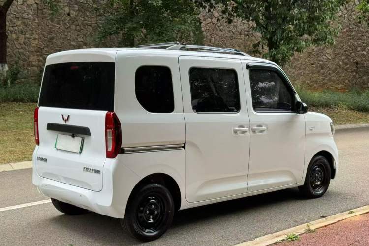 Used Wuling Zhiguang New Energy 2025 Standard Model Exterior 5