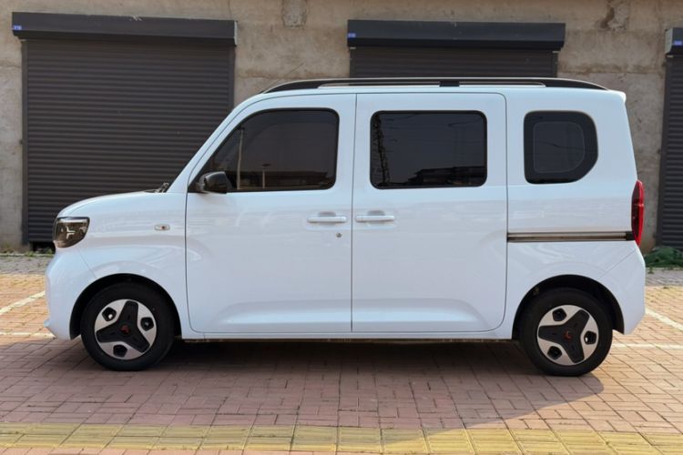 Used Wuling Zhiguang New Energy 2025 Model 305km Ambitious Edition Exterior 5