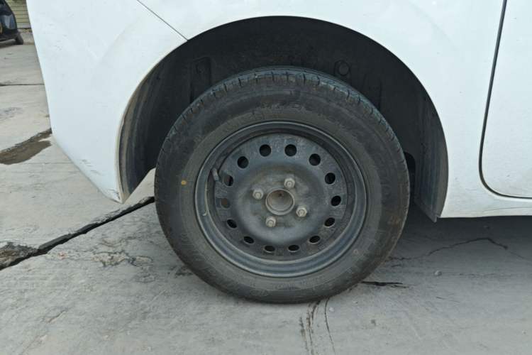 Used Wuling Zhiguang New Energy 2025 Standard Model Exterior 5