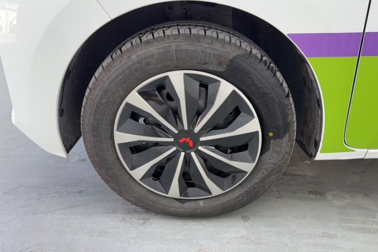 Used Wuling Zhiguang New Energy 2025 Model 305km Ambitious Edition Exterior 6