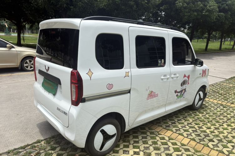 Used Wuling Zhiguang New Energy 2025 Model 305km Ambitious Edition Exterior 9