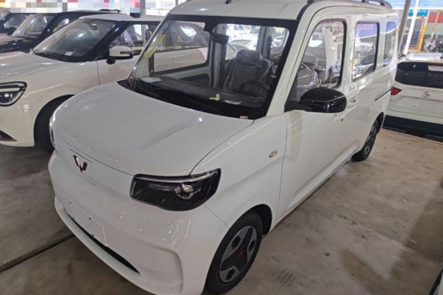 Used Wuling Zhiguang New Energy 2025 Model 305km Ambitious Edition