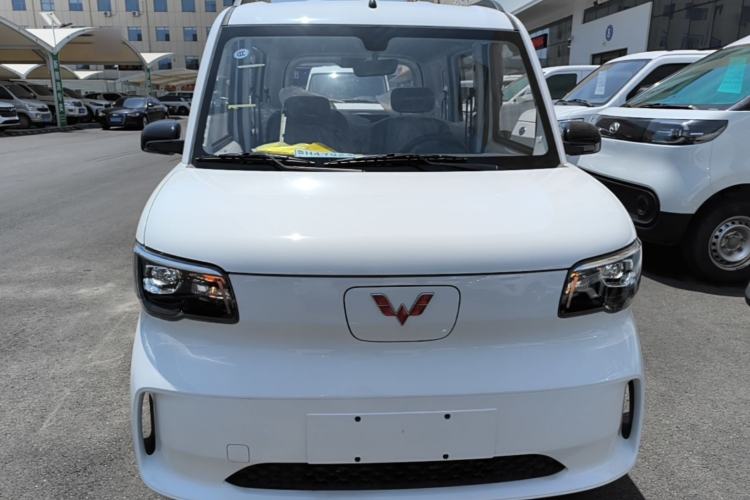 Used Wuling Zhiguang New Energy 2025 Model 305km Ambitious Edition Front