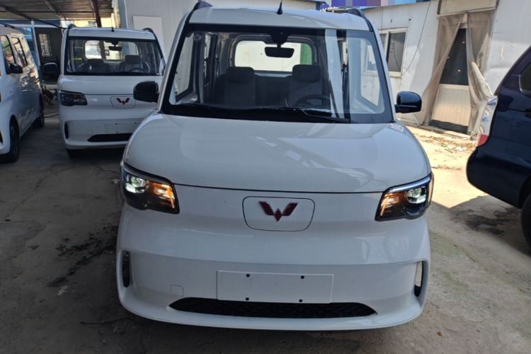 Used Wuling Zhiguang New Energy 2025 Model 305km Ambitious Edition Front