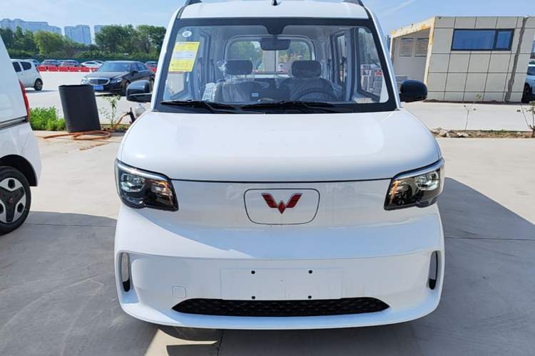 Used Wuling Zhiguang New Energy 2025 Model 305km Ambitious Edition Front