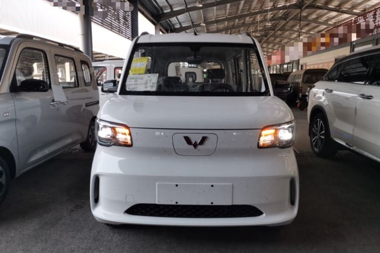 Used Wuling Zhiguang New Energy 2025 Model 305km Ambitious Edition Front
