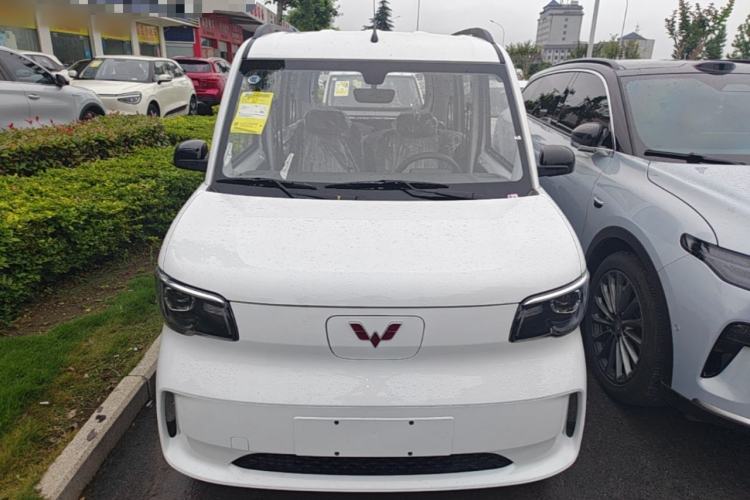 Used Wuling Zhiguang New Energy 2025 Model 305km Ambitious Edition Front