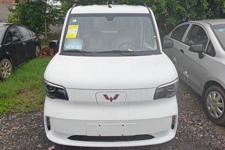 Used Wuling Zhiguang New Energy 2025 Model 305km Ambitious Edition Front