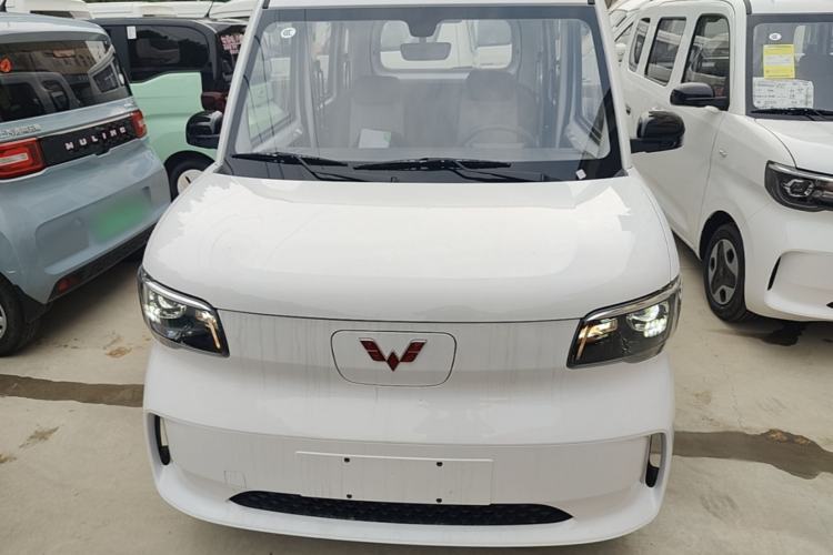 Used Wuling Zhiguang New Energy 2025 Model 305km Ambitious Edition Front