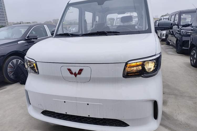 Used Wuling Zhiguang New Energy 2025 Standard Model Front