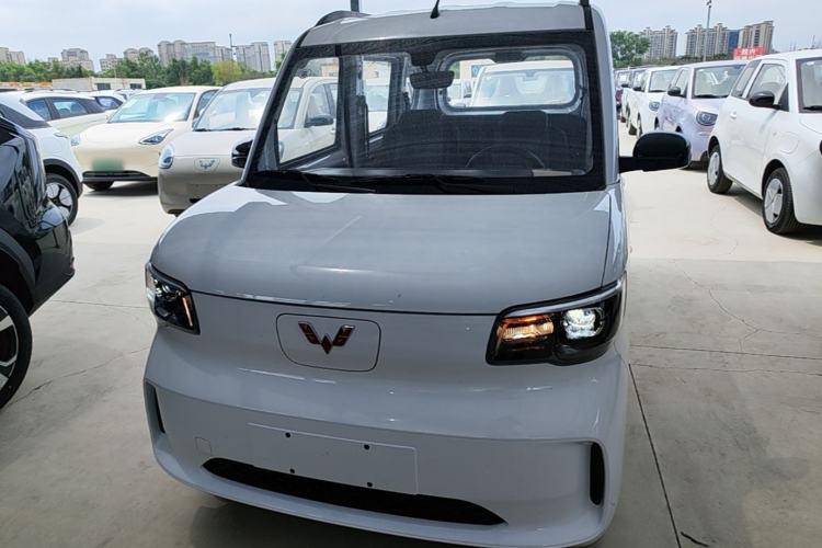 Used Wuling Zhiguang New Energy 2025 Model 305km Ambitious Edition Front