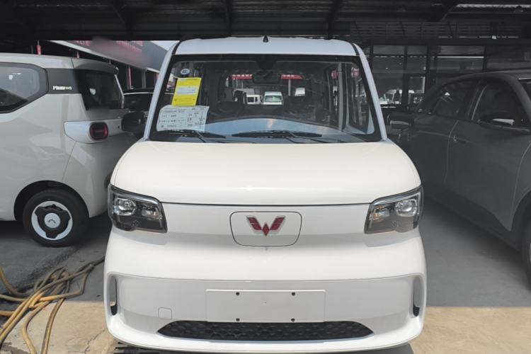 Used Wuling Zhiguang New Energy 2025 Model 305km Ambitious Edition Front
