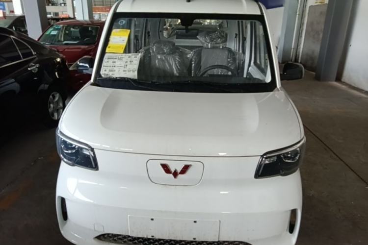 Used Wuling Zhiguang New Energy 2025 Model 305km Ambitious Edition Front