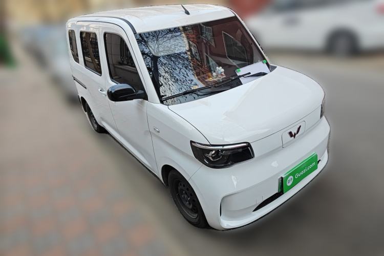 Used Wuling Zhiguang New Energy 2025 Standard Model Front Right 45 Deg
