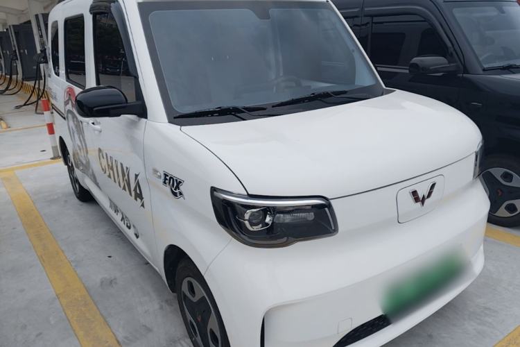 Used Wuling Zhiguang New Energy 2025 Model 305km Ambitious Edition Front Right 45 Deg