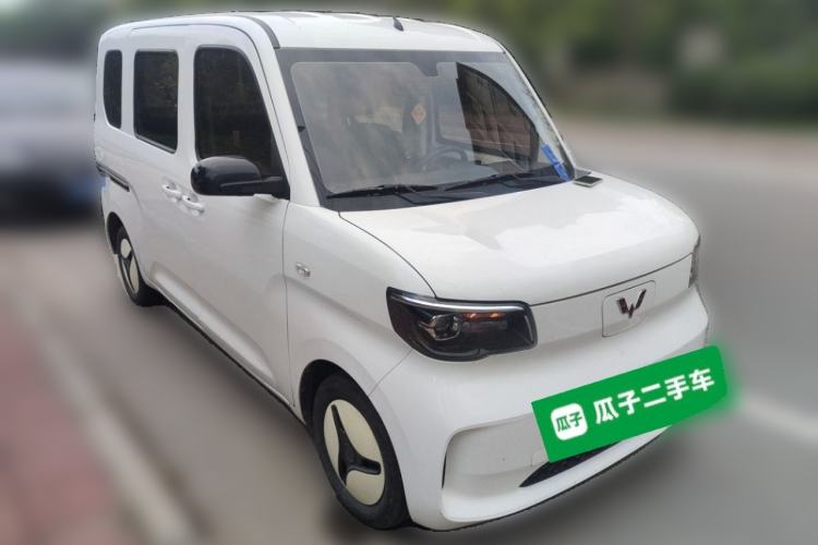 Used Wuling Zhiguang New Energy 2025 Standard Model Front Right 45 Deg