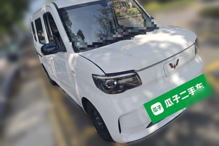 Used Wuling Zhiguang New Energy 2025 Standard Model Front Right 45 Deg